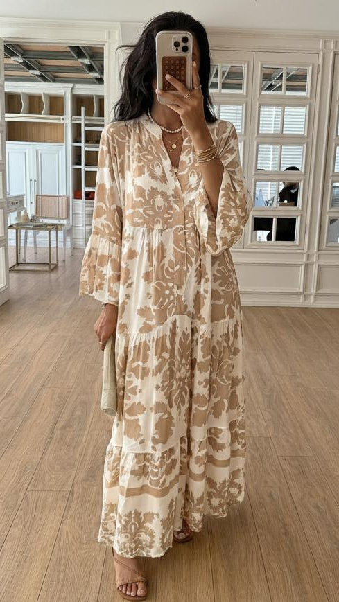 Attraktives Maxikleid mit V-Ausschnitt und 3/4-Ärmeln