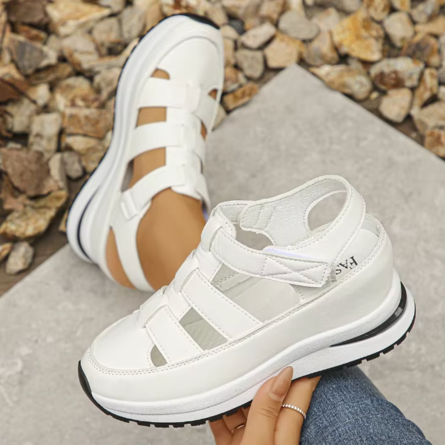 Damen-Sandalen – Weich, verstellbar, Klettverschluss, bequeme Passform für breite und schmale Füße