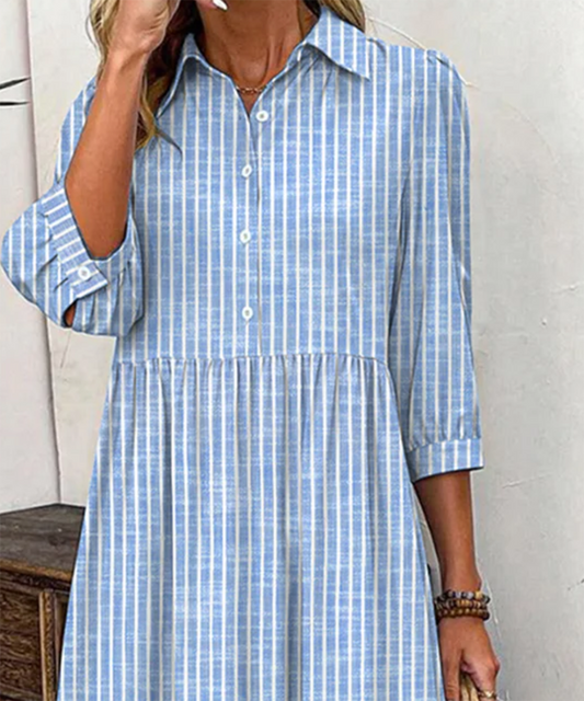 Luftiges, gestreiftes Maxikleid mit 3/4-Ärmeln