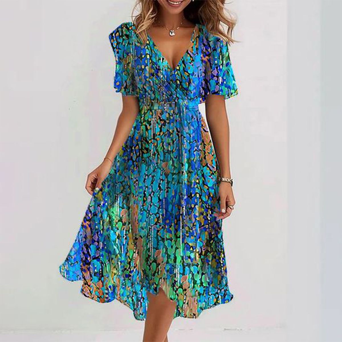 Besonderes blaues kurzärmeliges Midikleid
