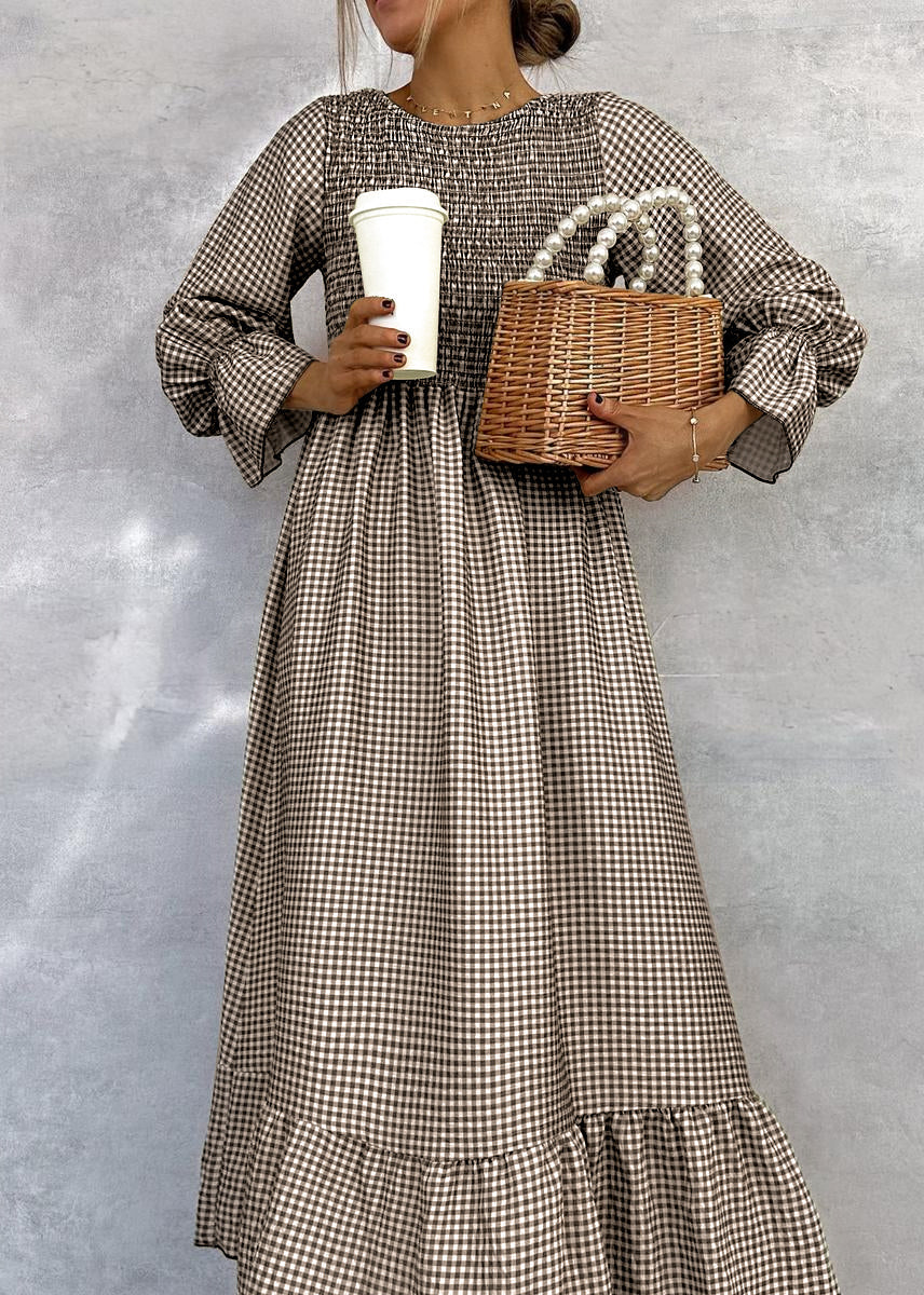 Grünes kariertes Maxikleid mit Rundhalsausschnitt