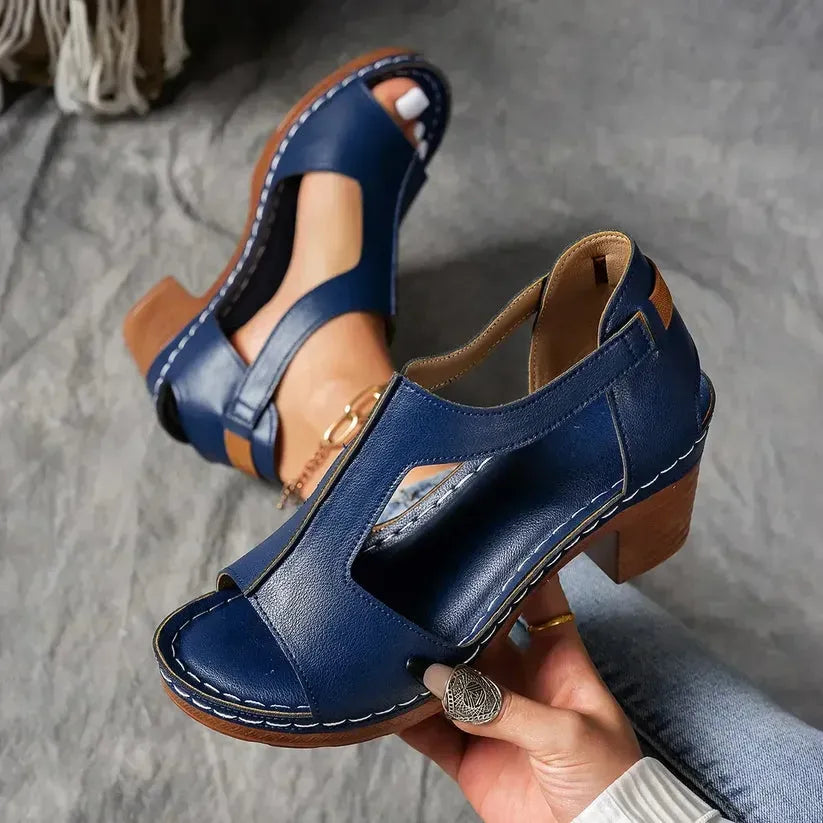 Damen-Sandaletten mit klobigem Absatz und Cut-outs