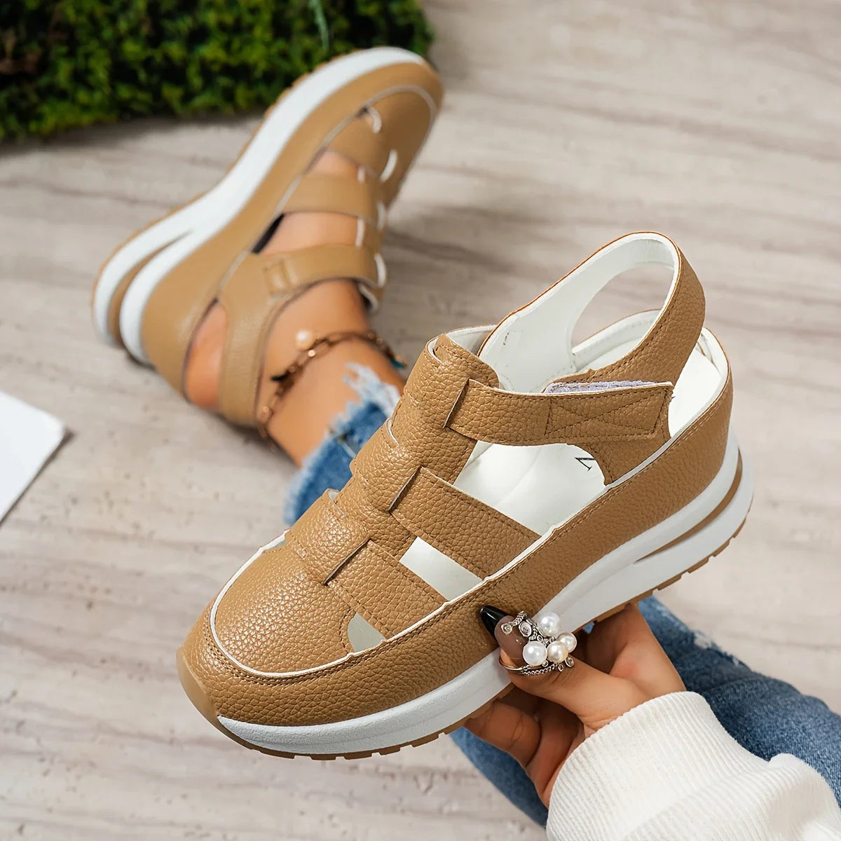 Damen-Sandalen – Weich, verstellbar, Klettverschluss, bequeme Passform für breite und schmale Füße